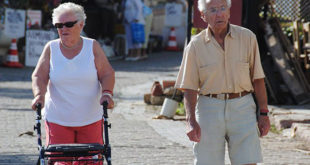 Avrupalı emekli Türkiye'ye ucuz tatile geliyor