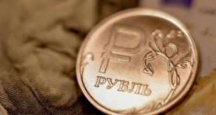 Rusya'da rublenin altına endekslenmesi gündemde