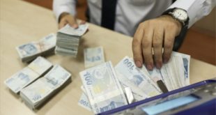 Türkiye'nin 10 bankasının ilk çeyrek kârı 50 milyar lirayı geçti