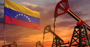 Maduro duyurdu: Petrol şirketleri Venezuela'da yeniden faaliyete başlayacak