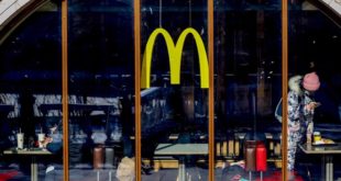 McDonald's restoranları Rusya'da yeni ismiyle yeniden açıldı